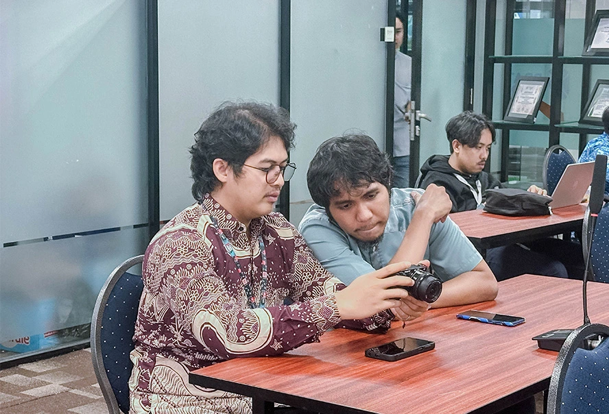 Kegiatan Belajar Mengajar (KBM) Multimedia Photography