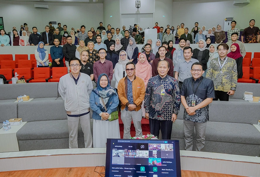 Diskusi Panel Riset Disertasi & Free Webinar ke-222